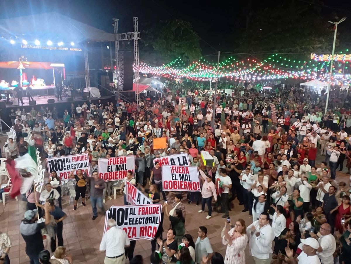 因失踪人员和选举欺诈，抗议活动打断了在韦拉克鲁斯庆祝独立日的活动