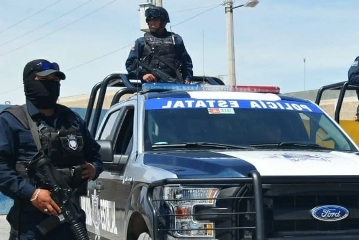 Comando irrumpe en casa de Durango; mata a dos hombres y hiere a otro