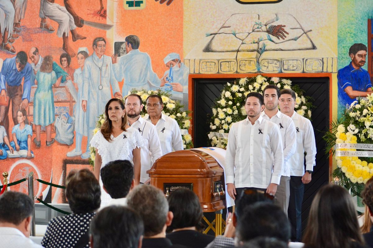 Rinden homenaje póstumo a Jesús Martínez Ross, primer gobernador de Quintana Roo